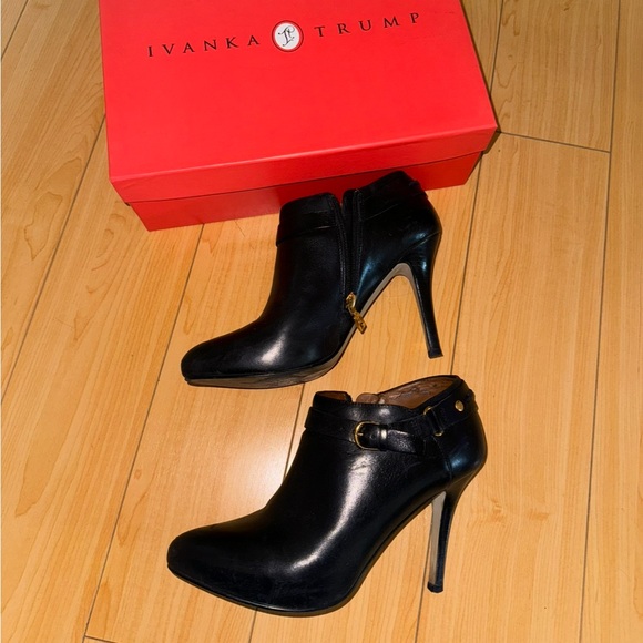 Ivanka Trump - black leather heeled booties. Size 8 - Picture 2 of 4